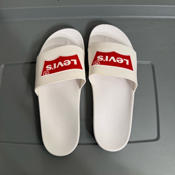 Levi\'s Red Logo White Slide Sandals main image 12